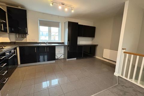 2 bedroom maisonette to rent, Laindon, Basildon