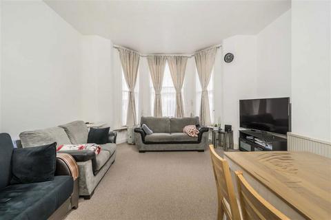 2 bedroom flat for sale, Fordwych Road, London NW2