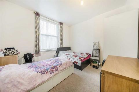 2 bedroom flat for sale, Fordwych Road, London NW2