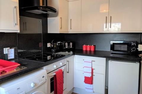 2 bedroom flat to rent, Cherrybank Gardens, City Centre, Aberdeen, AB11