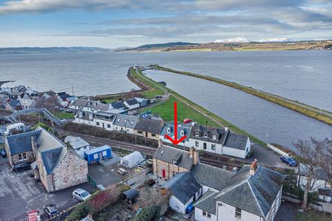 2 bedroom end of terrace house for sale, High Street, Clachnaharry, Inverness