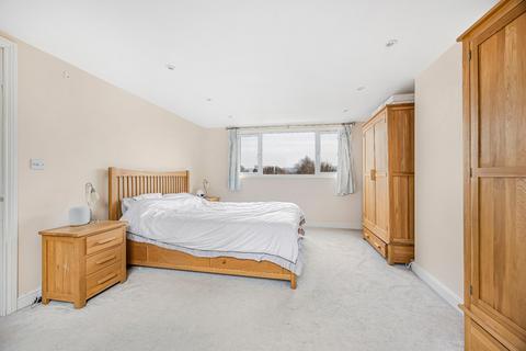 10 Asquith Road, Cheltenham, GL53 7EL