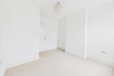 2 bedroom flat for sale, Amberey Road, Weston-Super-Mare, BS23