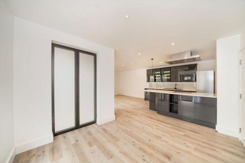 2 bedroom flat to rent, Coomer Place, London SW6