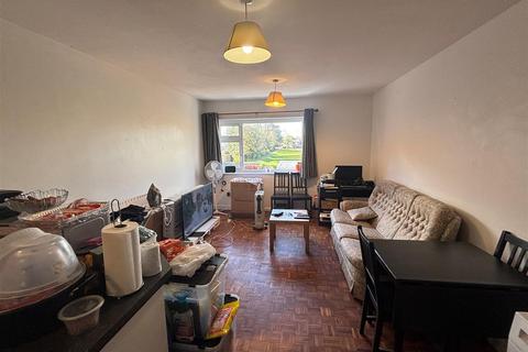 1 bedroom apartment for sale, Alexandra Road, Farnborough GU14