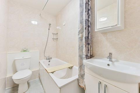 1 bedroom flat for sale, East surrey Grove, Peckham, London, SE15