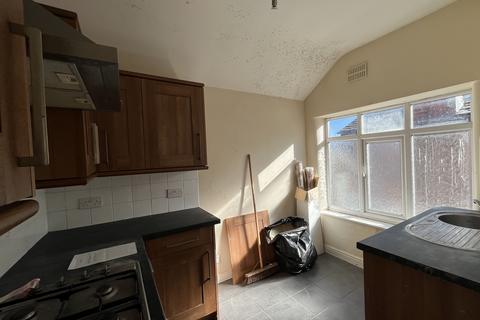 2 bedroom flat for sale, St. Davids Road North, Lytham St. Annes FY8