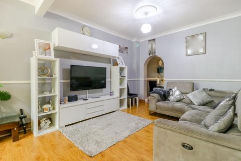 3 bedroom terraced house for sale, Catisfield Road, EN3