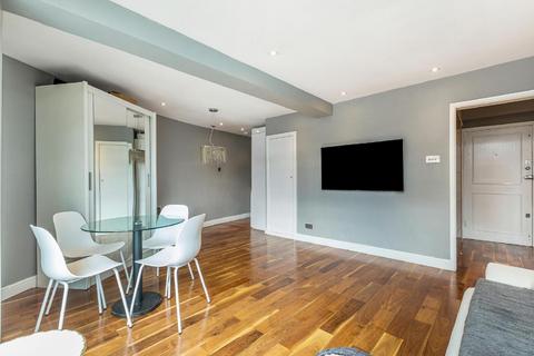 1 bedroom flat for sale, Ovington Gardens, Knightsbridge