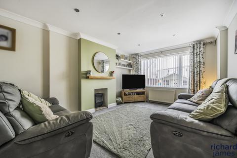 3 bedroom end of terrace house for sale, Heath Way, Coleview, Swindon