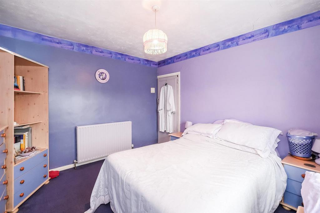 98 Redbridge Lane West-8 web.jpg
