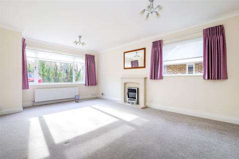 3 bedroom bungalow for sale, Old School Road, Liss, Hampshire, GU33