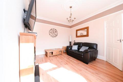 3 bedroom terraced house for sale, South View, Cross Hills,