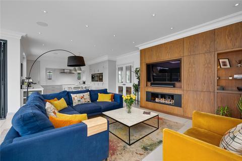 1 Grove End Lane, Esher, KT10 8JA