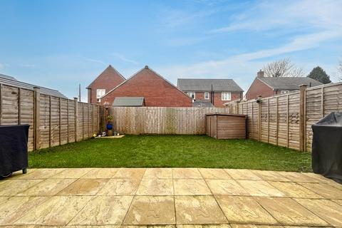 3 bedroom semi-detached house for sale, Smithy Close, Blunsdon, Swindon, SN26