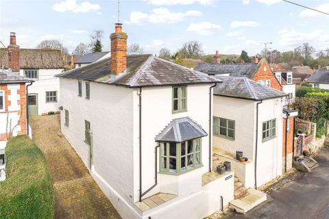 5 bedroom detached house for sale, High Street, Dinton, Aylesbury, Buckinghamshire, HP17