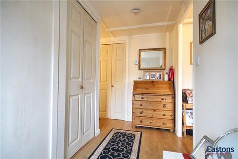 2 bedroom detached house for sale, Riverhill Gardens, Worcester Park KT4