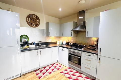 2 bedroom flat for sale, Rudderstock House, Havelock Road, Southall, UB2