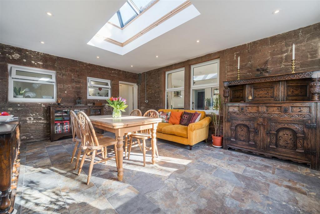 Reception / dining room (extension)