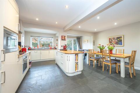 3 bedroom detached house for sale, Rushbrook Road, Stratford-Upon-Avon CV37