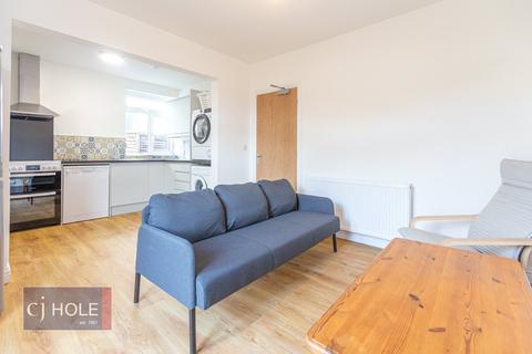 5 bedroom semi-detached house to rent, Toronto Road, Horfield, Bristol, BS7