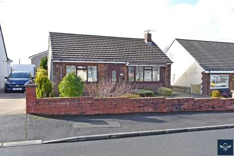 2 bedroom bungalow for sale, Hillcrest Avenue, Cliviger, Burnley