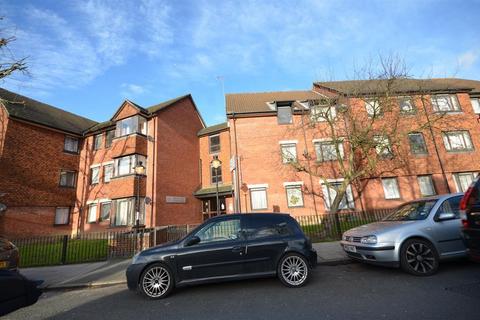 3 bedroom flat to rent, Pargraves Court , Wembley, Middlesex, HA9 8PG