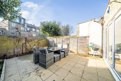 2 bedroom flat for sale, Maygrove Road, West Hampstead