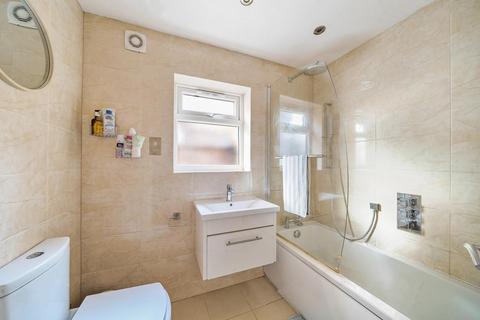 2 bedroom flat for sale, Maygrove Road, West Hampstead