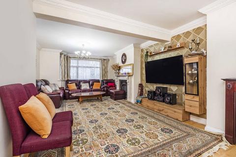 4 bedroom semi-detached house for sale, Wentworth Close, London N3