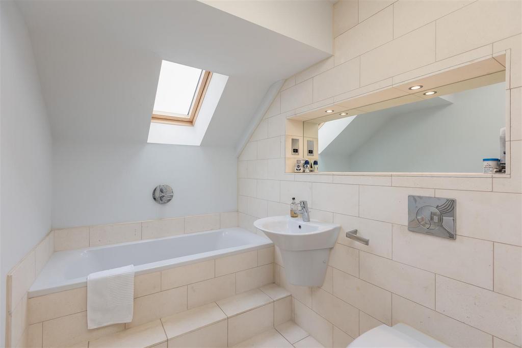 Ensuite Bathroom