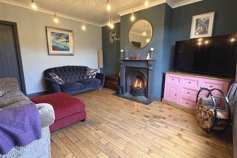 121 George Street, Shaw, Oldham, OL2 8DS