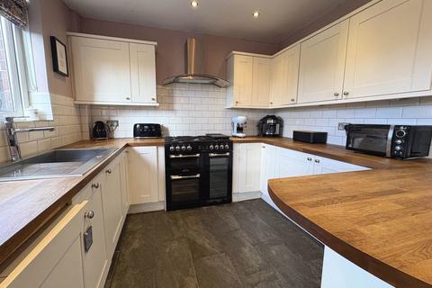 121 George Street, Shaw, Oldham, OL2 8DS
