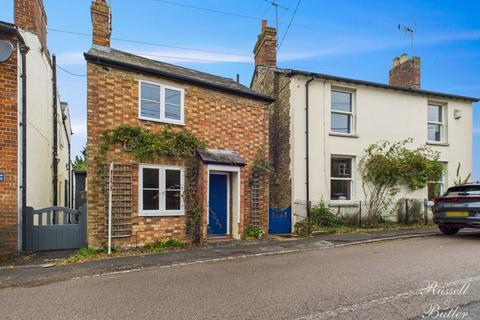 undefined, Main Street, Chackmore