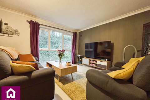 2 bedroom flat for sale, Kersal Road, Manchester M25