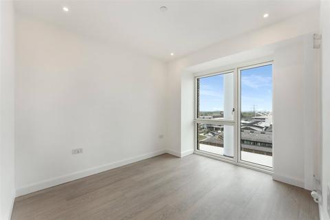 Studio to rent, Galleria House 12B, Western Gateway, London, E16