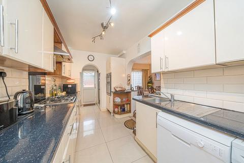 4 bedroom house for sale, Hanworth Road, Hounslow TW4