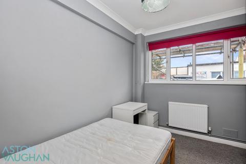 6 bedroom end of terrace house to rent, Goldstone Street, Hove BN3