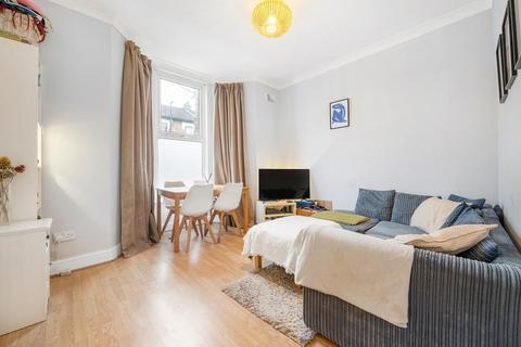 2 bedroom flat for sale, Appach Road, SW2