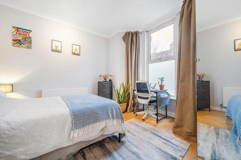 2 bedroom flat for sale, Appach Road, SW2