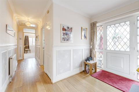 4 The Grove, Ferring, Worthing, BN12 5JA
