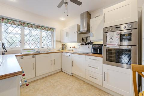 4 The Grove, Ferring, Worthing, BN12 5JA