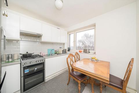 2 bedroom flat for sale, Hampton Road West, Feltham TW13