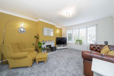 4 bedroom semi-detached house for sale, Sunna Gardens, Sunbury-On-Thames TW16