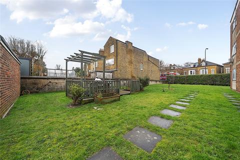 2 bedroom flat for sale, Elsinore Road, London, SE23