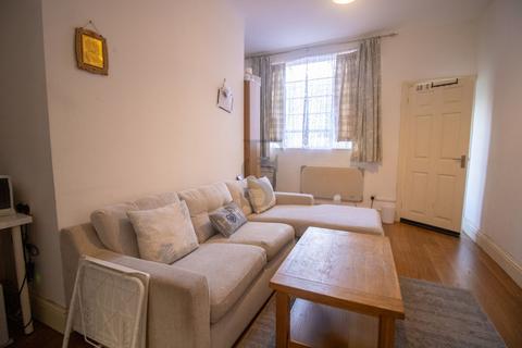 1 bedroom apartment for sale, De Montfort Court, Stoneygate