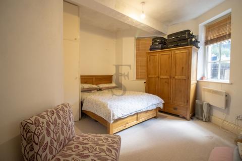 1 bedroom apartment for sale, De Montfort Court, Stoneygate