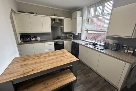 2 bedroom terraced house for sale, Whitegate Lane, Oldham OL9