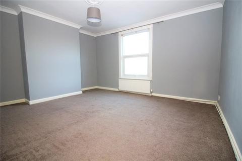 2 bedroom terraced house to rent, Stonebridge Road, Gravesend DA11