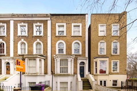 3 bedroom flat for sale, Burdett Road, Limehouse, London, E14